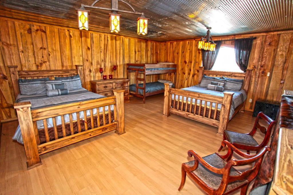 Diamonds Old West Hotel เมอร์ฟรีสโบโร ภายนอก รูปภาพ