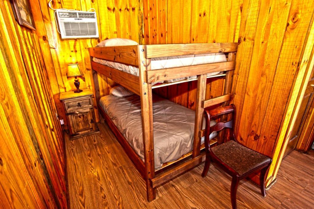 Diamonds Old West Hotel เมอร์ฟรีสโบโร ภายนอก รูปภาพ