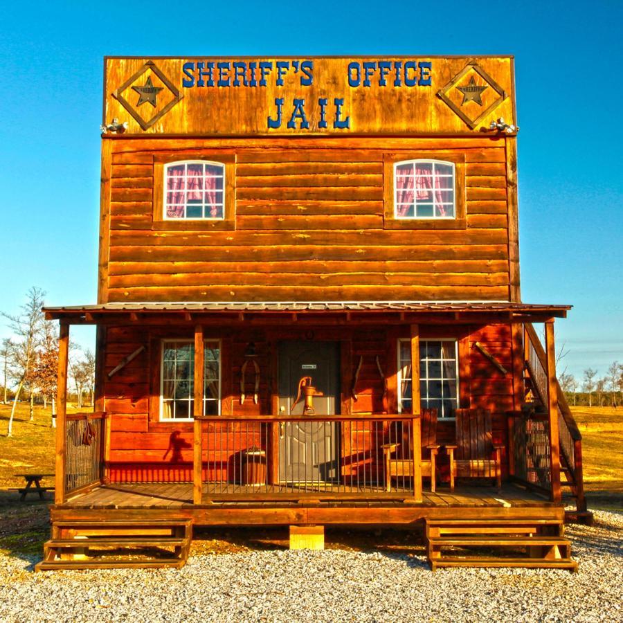 Diamonds Old West Hotel เมอร์ฟรีสโบโร ภายนอก รูปภาพ