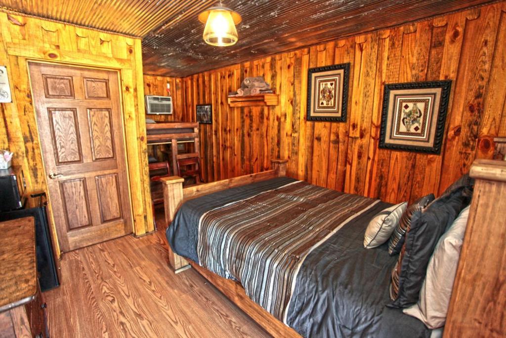 Diamonds Old West Hotel เมอร์ฟรีสโบโร ภายนอก รูปภาพ