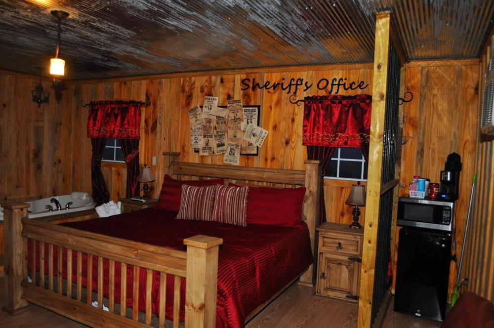 Diamonds Old West Hotel เมอร์ฟรีสโบโร ภายนอก รูปภาพ
